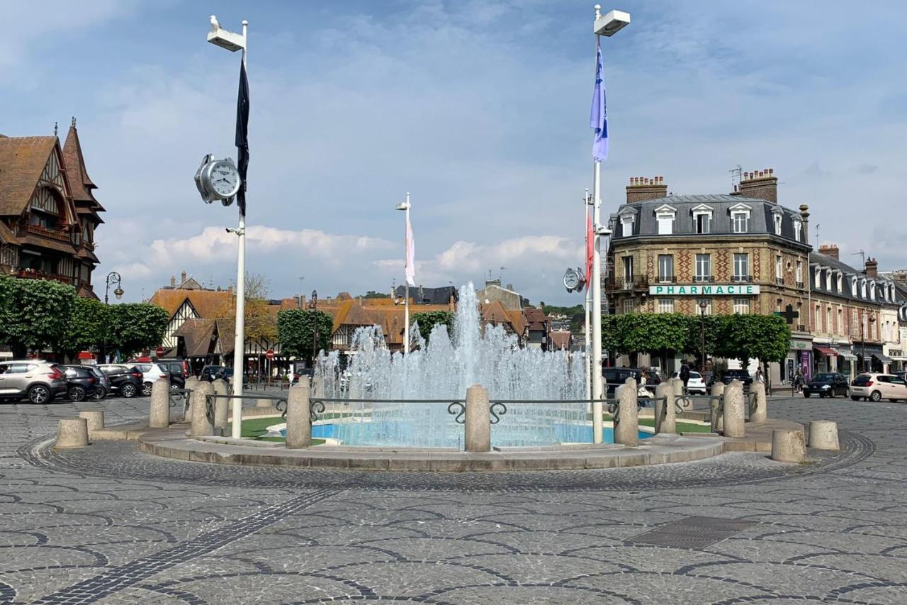 Nice 41 M With Balcony Near The Beach Deauville Exterior photo